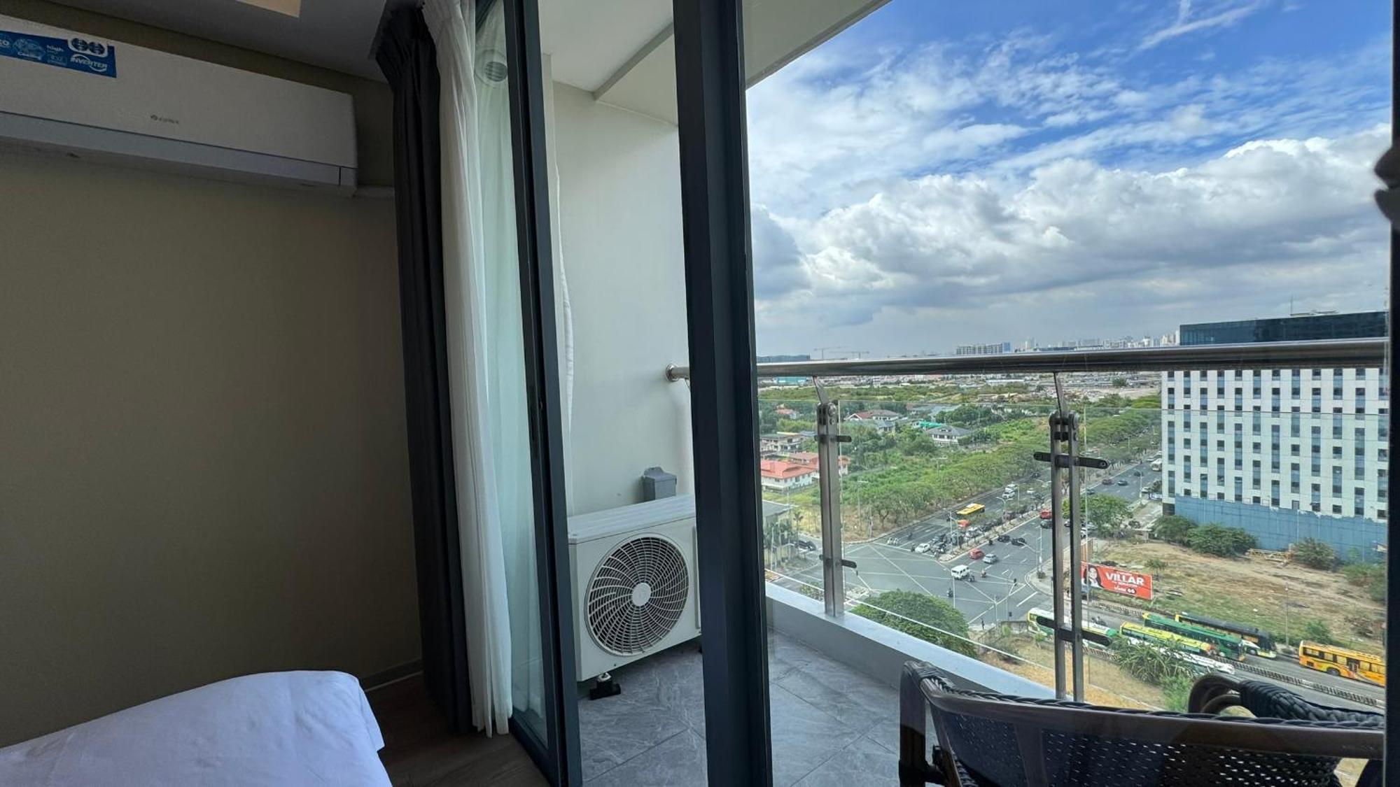 L Condotel Paranaque City Exterior foto