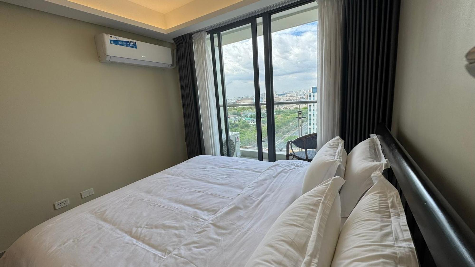 L Condotel Paranaque City Exterior foto